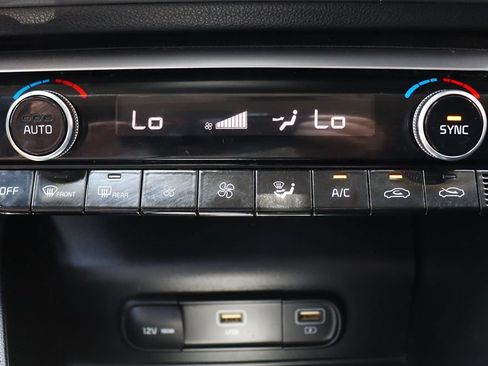 Used 2021 Kia K5 LX FWD image 45