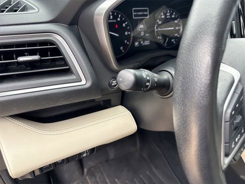 Certified 2023 Subaru Ascent Limited w/ Technology Package image 21