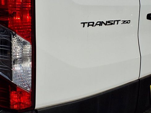 Used 2022 Ford Transit 350 XLT image 22