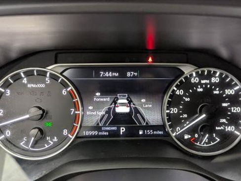 Used 2025 Nissan Rogue SV FWD image 24