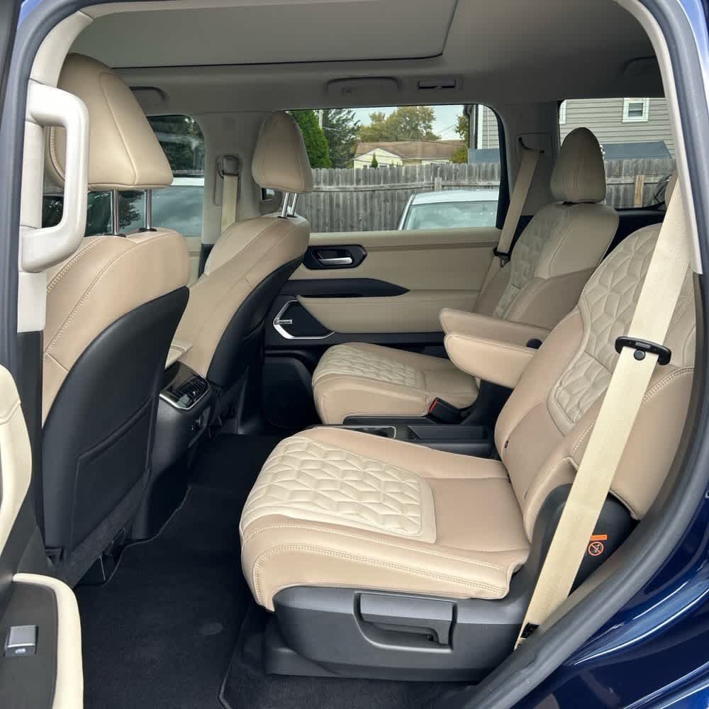 Used 2025 Nissan Armada Platinum AWD/4WD image 25