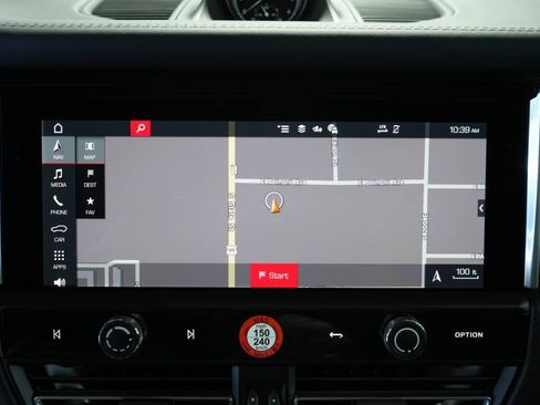 New 2025 Porsche Macan image 20