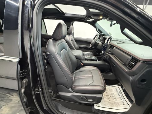 Used 2023 Ford Expedition Max Limited image 30