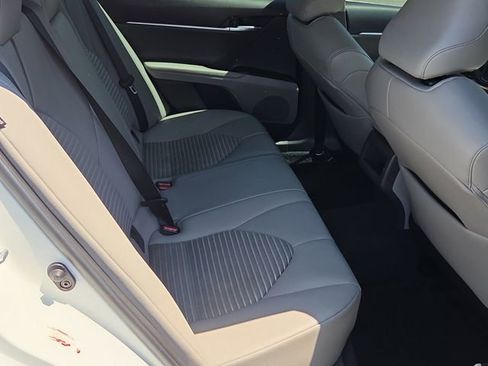 Used 2023 Toyota Camry SE AWD/4WD image 18