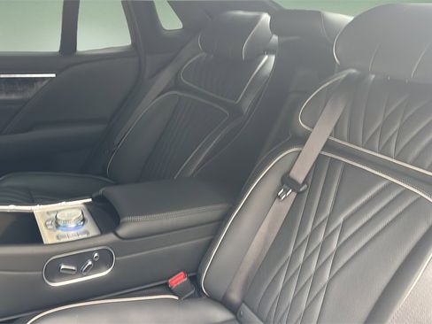 Used 2024 Genesis G90 3.5T image 10