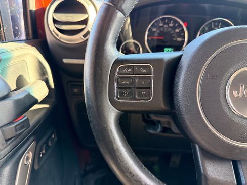 Used 2014 Jeep Wrangler Unlimited Rubicon w/ Dual Top Group image 20