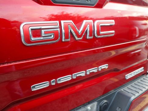 Used 2021 GMC Sierra 1500 Elevation RWD image 11