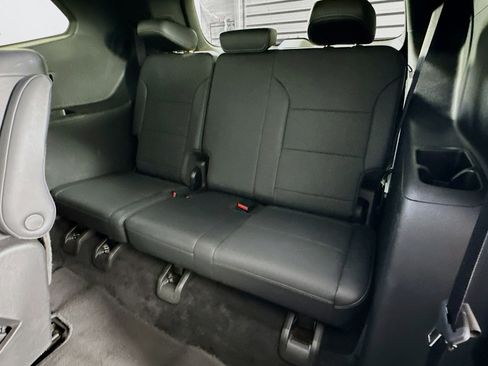 Used 2025 Buick Enclave Preferred image 29