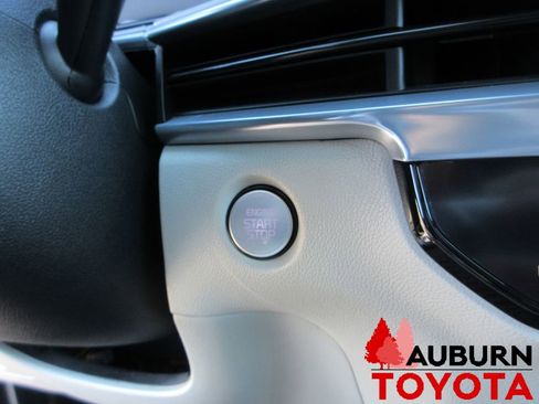 Used 2025 Kia Sorento SX Prestige image 23