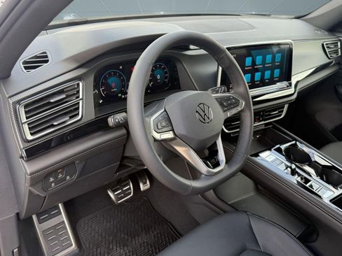 New 2026 Volkswagen Atlas Cross Sport SEL R-Line AWD/4WD image 4