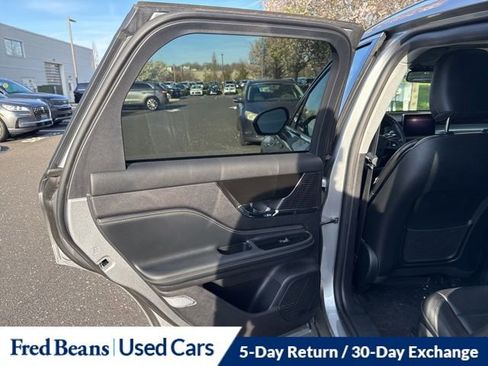 Used 2022 Lincoln Corsair AWD w/ Premium Package image 12