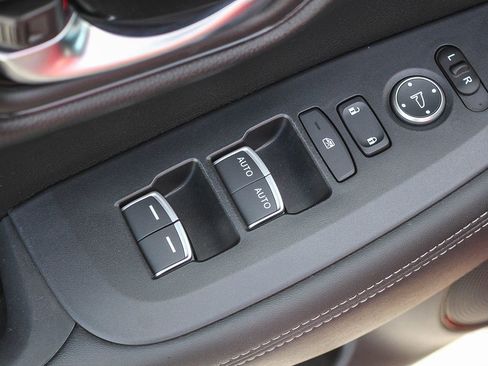 Used 2024 Honda HR-V EX-L image 20