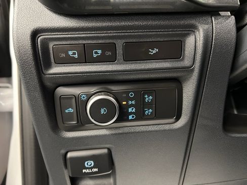 Certified 2022 Ford F150 XLT w/ Equipment Group 302A High image 25