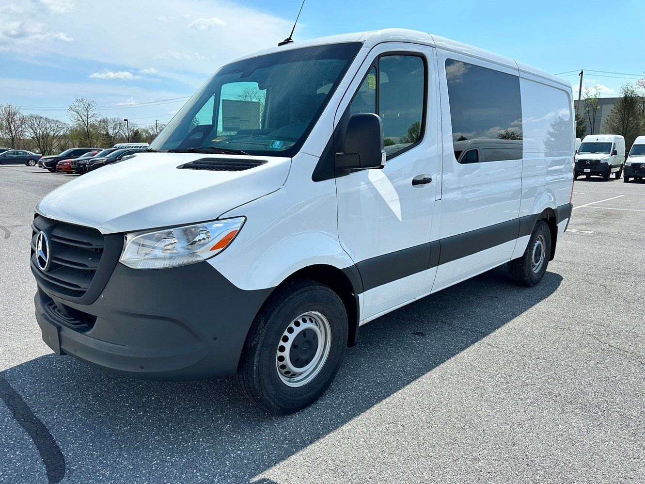 Used 2025 Mercedes-Benz Sprinter 2500 image 8