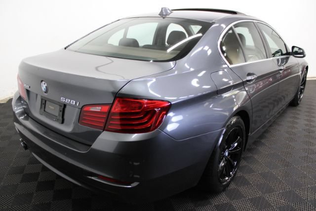 Used 2016 BMW 528i xDrive Sedan AWD/4WD image 7