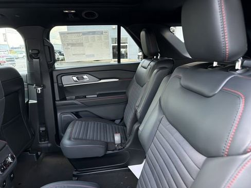 New 2026 Ford Explorer ST-Line w/ ST-Line Street Pack AWD/4WD image 14