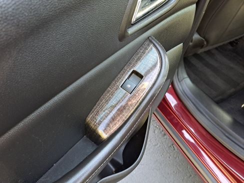 Used 2015 Chevrolet Malibu LT w/ Power Convenience Package image 13