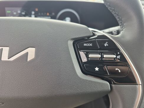 New 2026 Kia Niro Wind FWD image 19