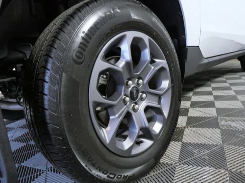 Certified 2025 Ford Maverick XLT w/ Equipment Group 302A AWD/4WD image 8
