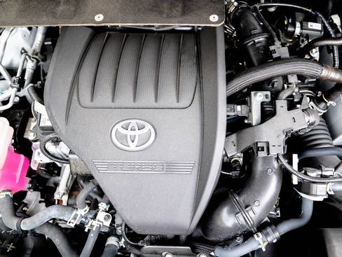 Used 2025 Toyota Highlander XLE AWD/4WD image 37