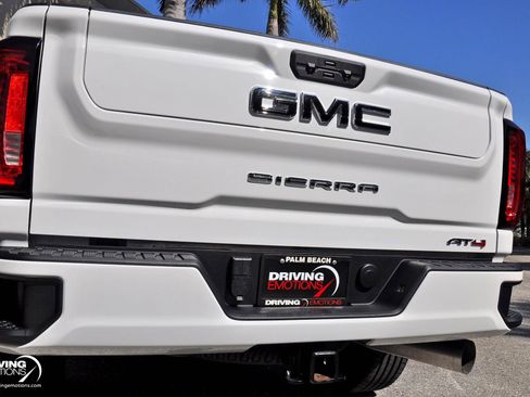 Used 2022 GMC Sierra 2500 AT4 w/ Gooseneck/5TH Wheel Package AWD/4WD image 22