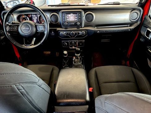 Used 2019 Jeep Wrangler Unlimited Sport S image 28