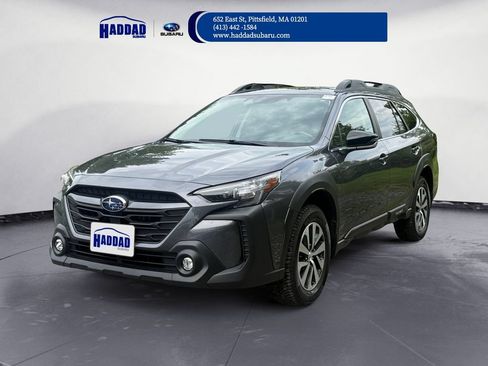 Used 2024 Subaru Outback Premium AWD/4WD image 1