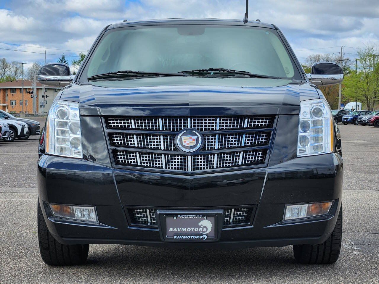 Used 2013 Cadillac Escalade Premium AWD/4WD image 5