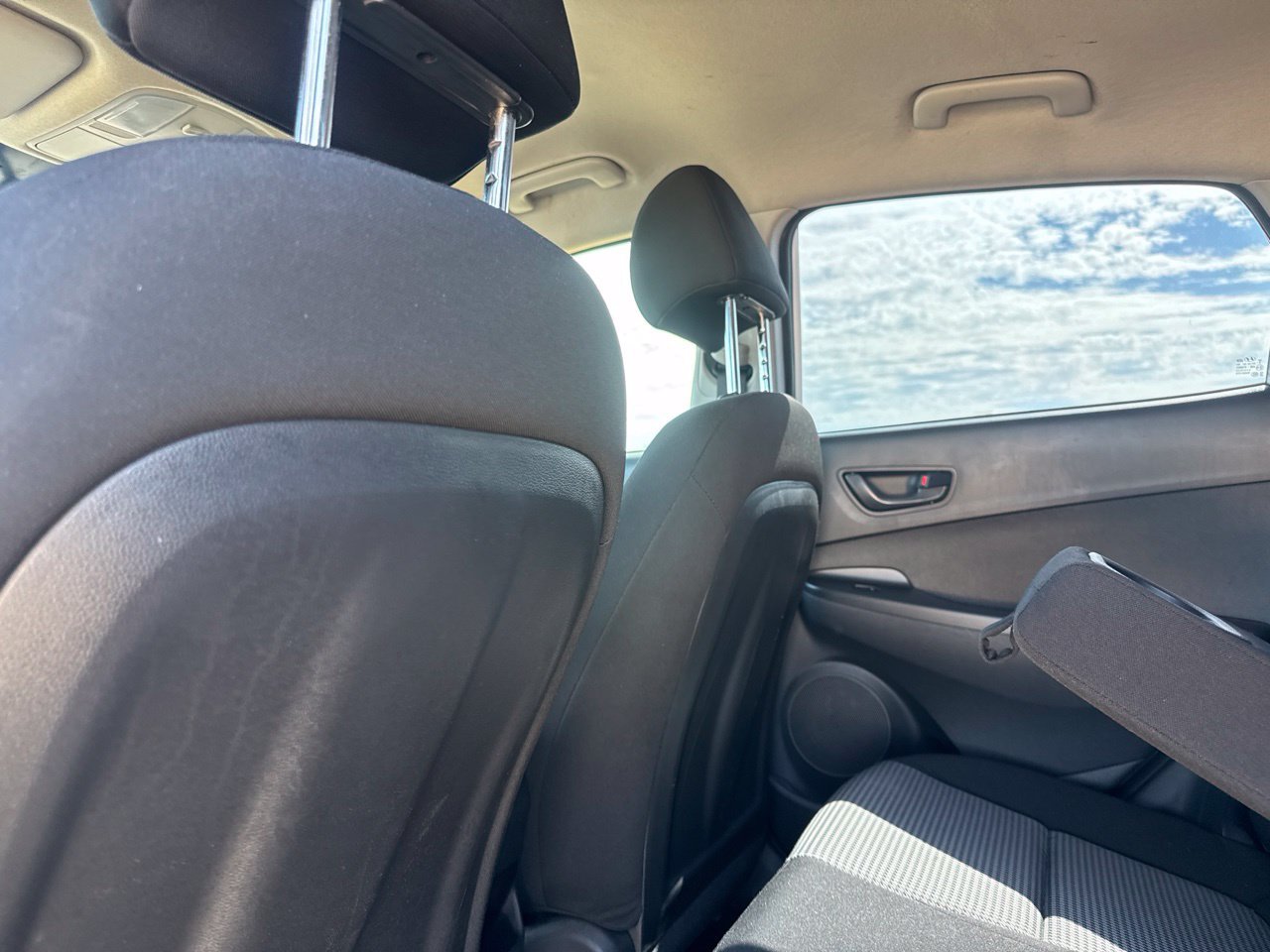 Used 2023 Hyundai Kona SE AWD/4WD image 38