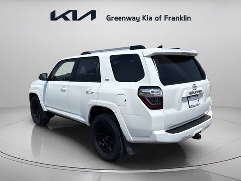 Used 2021 Toyota 4Runner SR5 Premium w/ Moonroof Package AWD/4WD image 5