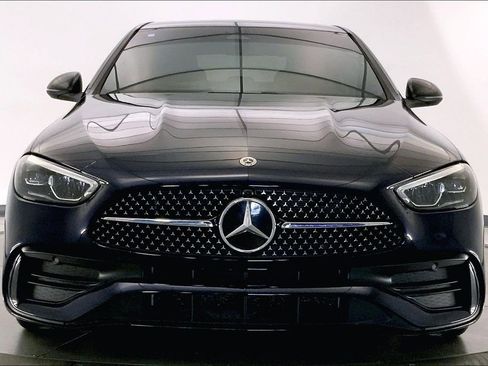 Used 2023 Mercedes-Benz C 300 4MATIC Sedan image 2
