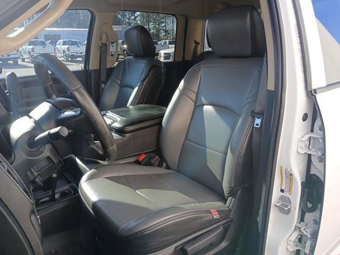 Used 2019 RAM 5500 Tradesman image 28