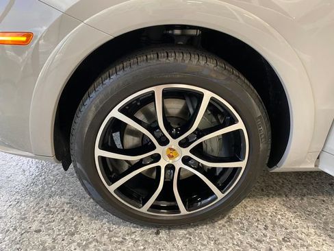 Used 2020 Porsche Cayenne S AWD/4WD image 41