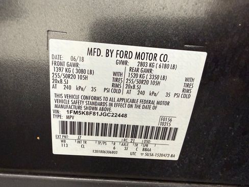 Used 2018 Ford Explorer Limited w/ Equipment Group 301A AWD/4WD image 18