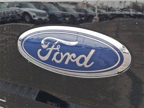 Certified 2018 Ford F150 Lariat image 29