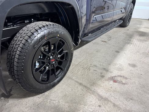 New 2025 Toyota Tundra Platinum w/ TRD Off-Road Package image 14