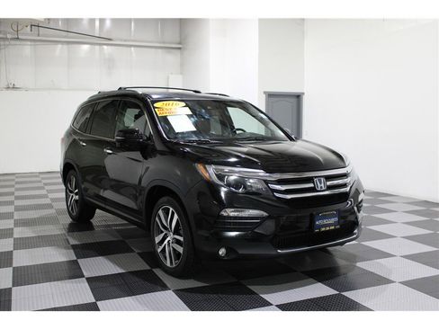 Used 2016 Honda Pilot Touring image 2