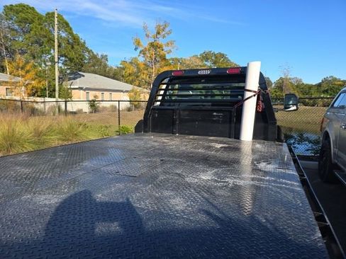 Used 2024 Ford F350 XL w/ Snow Plow Prep Package image 9