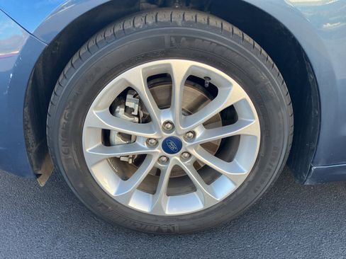 Certified 2019 Ford Fusion SE image 12