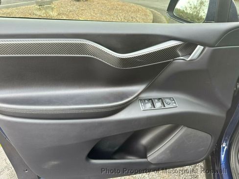 Used 2018 Tesla Model X P100D image 12