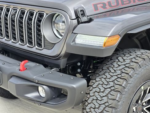 New 2026 Jeep Wrangler Unlimited Rubicon AWD/4WD image 7