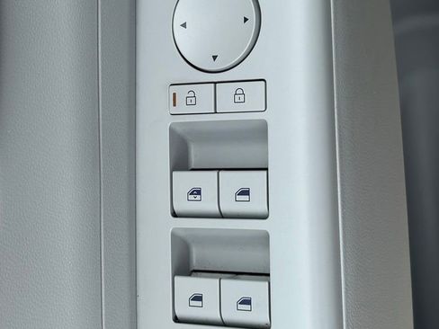 Used 2025 Hyundai Kona SEL image 21