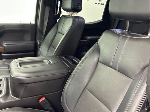 Used 2021 Chevrolet Silverado 1500 High Country w/ Technology Package image 10