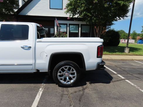 Used 2017 GMC Sierra 1500 SLT w/ SLT Premium Package RWD image 4