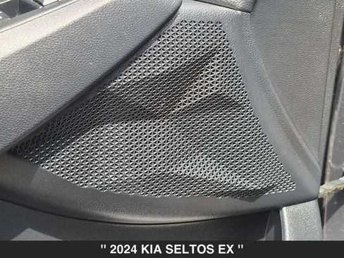Used 2024 Kia Seltos EX AWD/4WD image 13