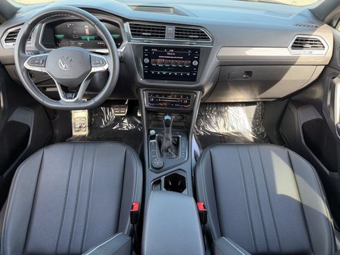 Used 2023 Volkswagen Tiguan SE R-Line AWD/4WD image 15