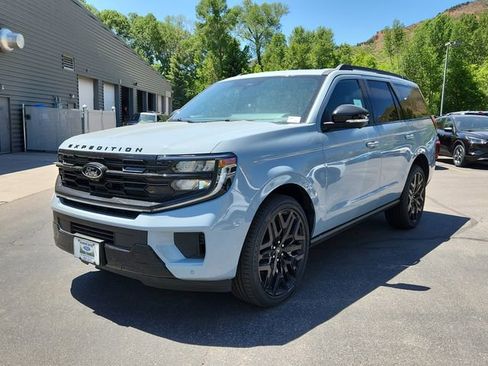 New 2026 Ford Expedition Platinum w/ Stealth Performance Package AWD/4WD image 5