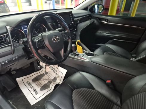 Used 2021 Toyota Camry SE FWD image 8