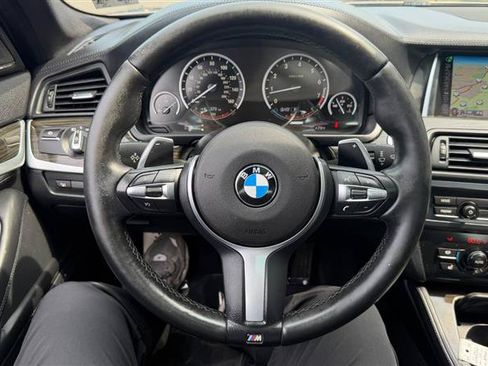 Used 2015 BMW 550i xDrive w/ M-Sport Package AWD/4WD image 36