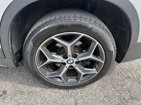 Used 2019 BMW X1 xDrive28i w/ Convenience Package AWD/4WD image 24